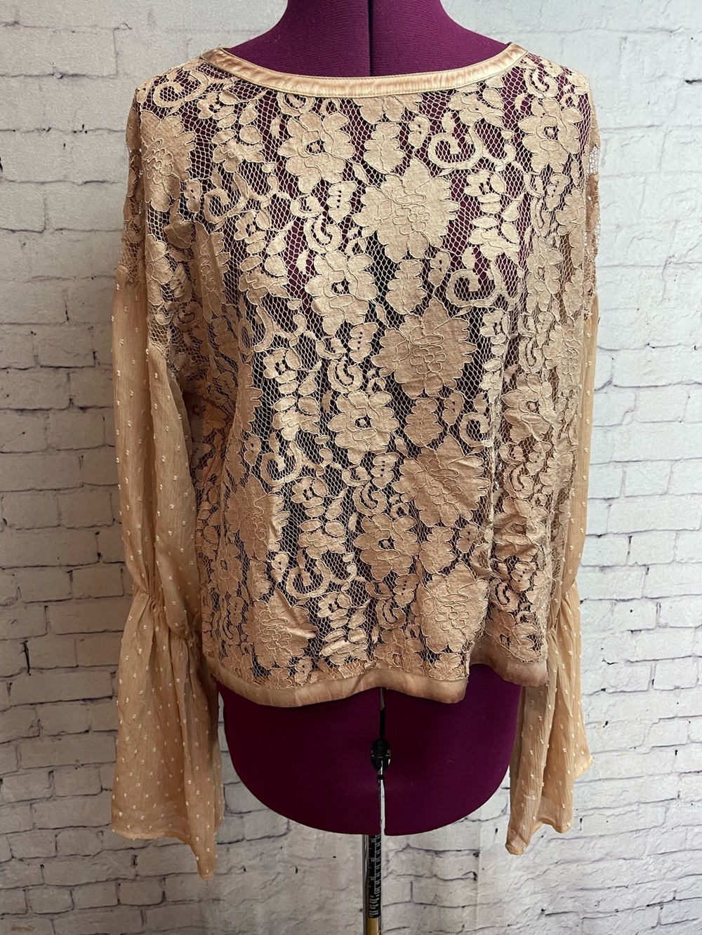 Gimmicks size large boho long sleeve lace blouse
